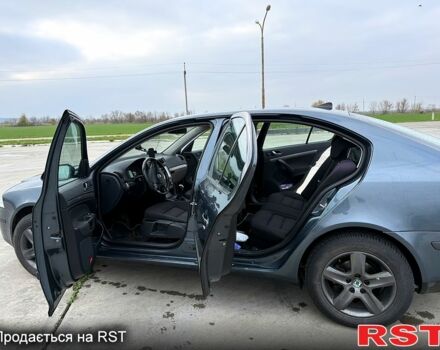 Серый Шкода Октавия, объемом двигателя 1.6 л и пробегом 206 тыс. км за 5600 $, фото 4 на Automoto.ua
