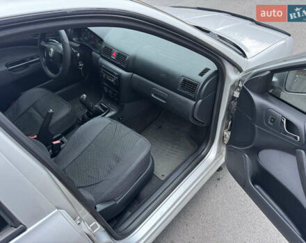 Серый Шкода Октавия, объемом двигателя 1.6 л и пробегом 267 тыс. км за 4700 $, фото 11 на Automoto.ua