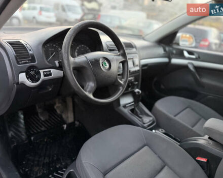 Сірий Шкода Октавія, об'ємом двигуна 1.6 л та пробігом 250 тис. км за 3850 $, фото 53 на Automoto.ua