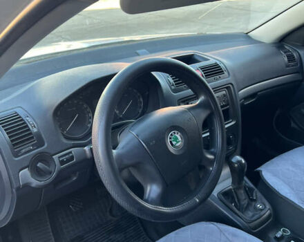 Серый Шкода Октавия, объемом двигателя 1.6 л и пробегом 200 тыс. км за 3999 $, фото 8 на Automoto.ua