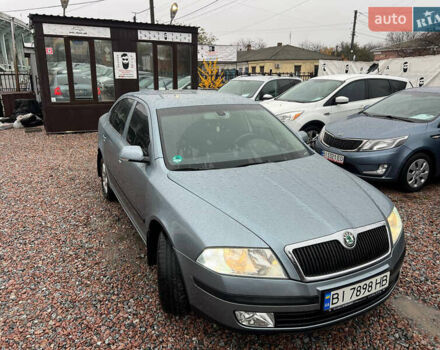 Серый Шкода Октавия, объемом двигателя 1.6 л и пробегом 220 тыс. км за 5950 $, фото 1 на Automoto.ua
