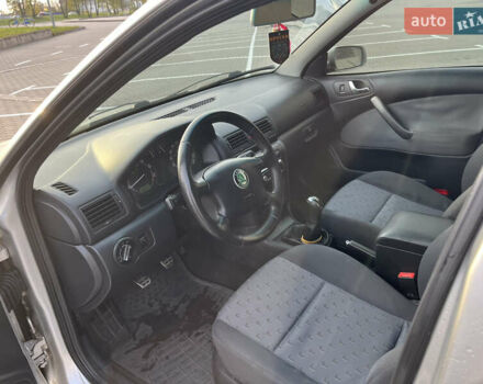 Шкода Октавия 2005 в Киеве на Automoto.ua Серый Шкода Октавия, объемом двигателя 1.78 л и пробегом 242 тыс. км за 4400 $, фото 9 на Automoto.ua