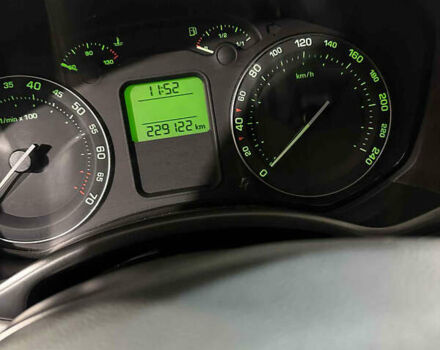 Серый Шкода Октавия, объемом двигателя 1.6 л и пробегом 229 тыс. км за 6300 $, фото 8 на Automoto.ua