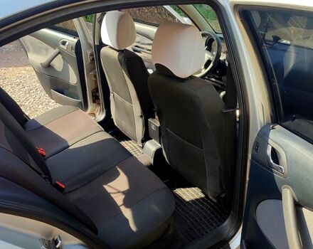 Серый Шкода Октавия, объемом двигателя 1.6 л и пробегом 428 тыс. км за 5000 $, фото 4 на Automoto.ua