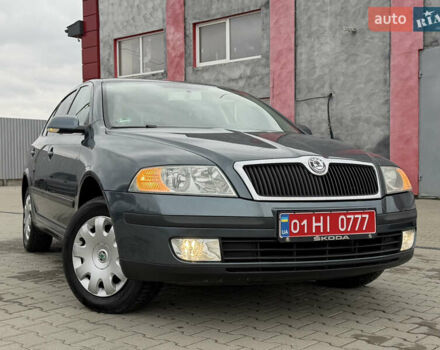Серый Шкода Октавия, объемом двигателя 1.6 л и пробегом 220 тыс. км за 6350 $, фото 5 на Automoto.ua