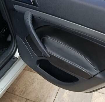 Шкода Октавия 2005 в Сокинянах на Automoto.ua Серый Шкода Октавия, объемом двигателя 1.6 л и пробегом 325 тыс. км за 6000 $, фото 7 на Automoto.ua