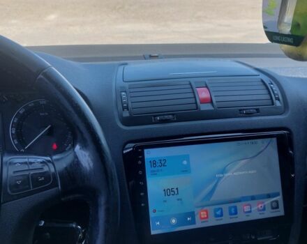 Сірий Шкода Октавія, об'ємом двигуна 2 л та пробігом 305 тис. км за 6300 $, фото 6 на Automoto.ua