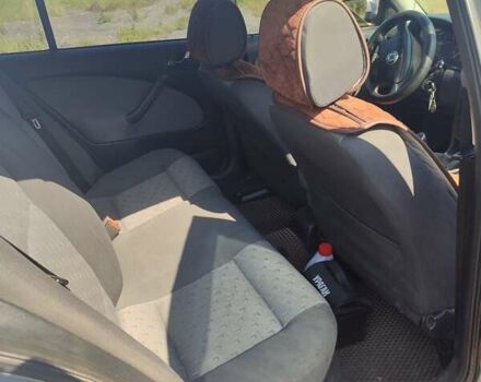 Серый Шкода Октавия, объемом двигателя 1.6 л и пробегом 220 тыс. км за 4000 $, фото 2 на Automoto.ua