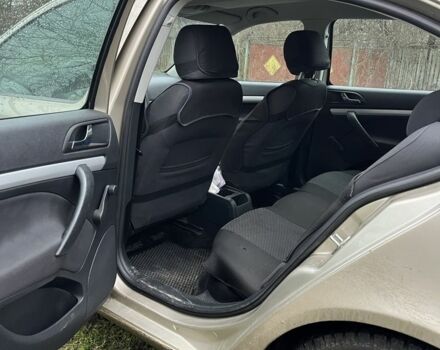 Сірий Шкода Октавія, об'ємом двигуна 1.6 л та пробігом 260 тис. км за 3999 $, фото 4 на Automoto.ua