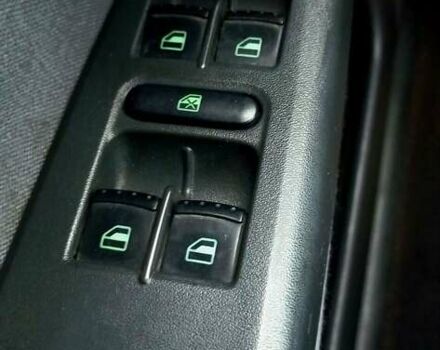 Серый Шкода Октавия, объемом двигателя 1.6 л и пробегом 255 тыс. км за 4200 $, фото 46 на Automoto.ua