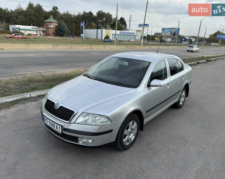 Серый Шкода Октавия, объемом двигателя 1.6 л и пробегом 256 тыс. км за 5600 $, фото 4 на Automoto.ua
