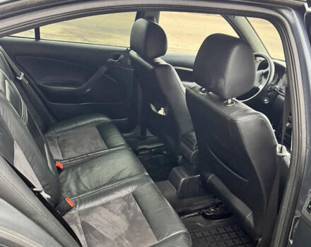 Серый Шкода Октавия, объемом двигателя 1.8 л и пробегом 260 тыс. км за 4300 $, фото 13 на Automoto.ua