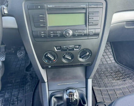 Серый Шкода Октавия, объемом двигателя 1.6 л и пробегом 221 тыс. км за 6100 $, фото 22 на Automoto.ua