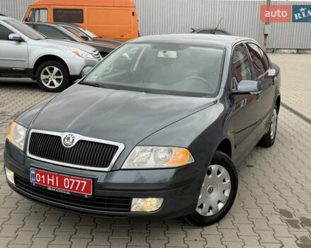Серый Шкода Октавия, объемом двигателя 1.6 л и пробегом 220 тыс. км за 6350 $, фото 4 на Automoto.ua