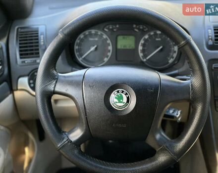 Шкода Октавия 2005 в Кременце на Automoto.ua Серый Шкода Октавия, объемом двигателя 1.9 л и пробегом 315 тыс. км за 4799 $, фото 10 на Automoto.ua