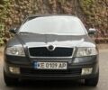 Серый Шкода Октавия, объемом двигателя 1.6 л и пробегом 220 тыс. км за 5400 $, фото 1 на Automoto.ua