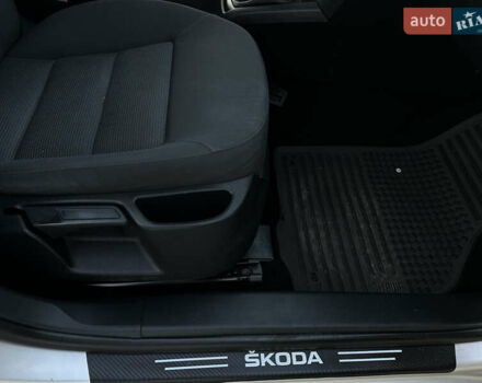 Сірий Шкода Октавія, об'ємом двигуна 1.6 л та пробігом 281 тис. км за 5500 $, фото 9 на Automoto.ua
