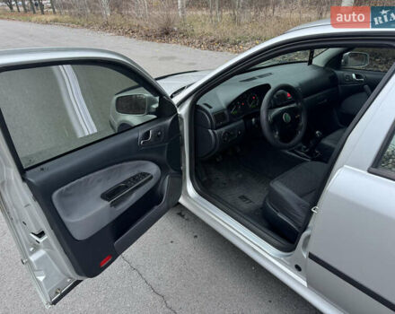 Серый Шкода Октавия, объемом двигателя 1.6 л и пробегом 267 тыс. км за 4700 $, фото 4 на Automoto.ua