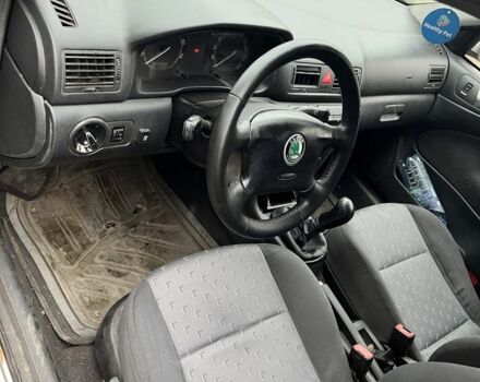 Серый Шкода Октавия, объемом двигателя 1.6 л и пробегом 247 тыс. км за 3400 $, фото 5 на Automoto.ua