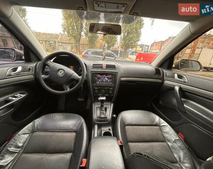 Серый Шкода Октавия, объемом двигателя 1.6 л и пробегом 283 тыс. км за 4700 $, фото 5 на Automoto.ua