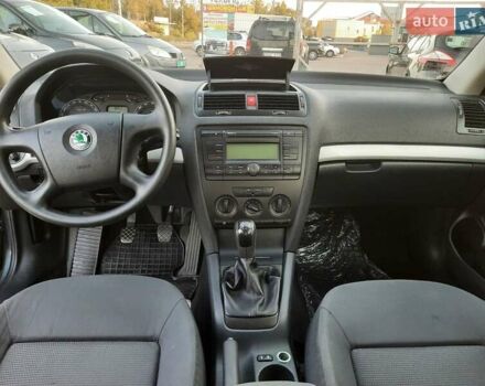 Серый Шкода Октавия, объемом двигателя 1.6 л и пробегом 170 тыс. км за 7300 $, фото 33 на Automoto.ua