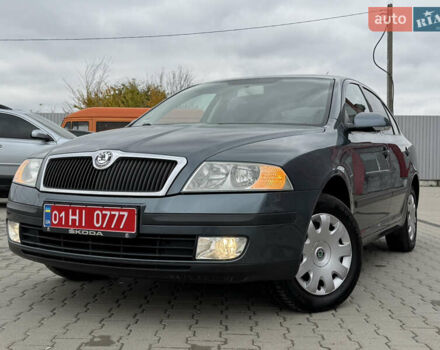 Серый Шкода Октавия, объемом двигателя 1.6 л и пробегом 220 тыс. км за 6350 $, фото 3 на Automoto.ua