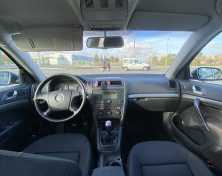 Сірий Шкода Октавія, об'ємом двигуна 1.6 л та пробігом 360 тис. км за 5100 $, фото 6 на Automoto.ua