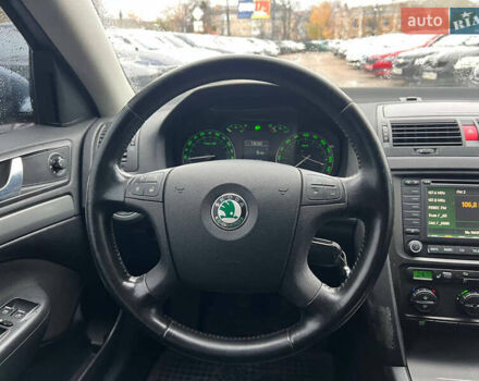 Серый Шкода Октавия, объемом двигателя 1.6 л и пробегом 220 тыс. км за 5950 $, фото 14 на Automoto.ua