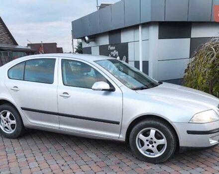 Серый Шкода Октавия, объемом двигателя 1.6 л и пробегом 180 тыс. км за 5190 $, фото 1 на Automoto.ua