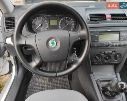 Серый Шкода Октавия, объемом двигателя 1.6 л и пробегом 180 тыс. км за 5190 $, фото 5 на Automoto.ua