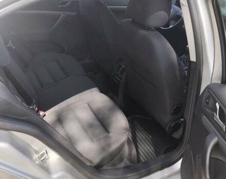 Серый Шкода Октавия, объемом двигателя 1.6 л и пробегом 270 тыс. км за 5900 $, фото 7 на Automoto.ua