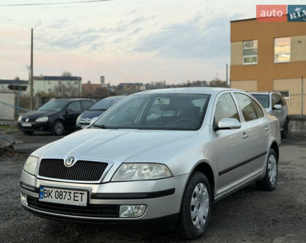 Сірий Шкода Октавія, об'ємом двигуна 1.6 л та пробігом 250 тис. км за 3850 $, фото 2 на Automoto.ua