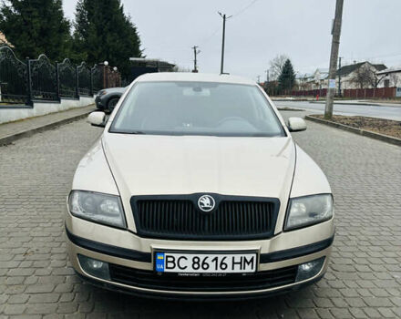 Сірий Шкода Октавія, об'ємом двигуна 2 л та пробігом 404 тис. км за 5950 $, фото 1 на Automoto.ua