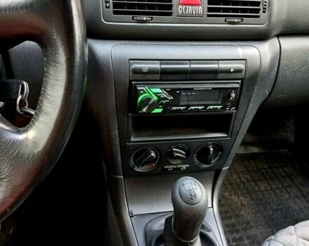 Серый Шкода Октавия, объемом двигателя 1.6 л и пробегом 255 тыс. км за 4200 $, фото 49 на Automoto.ua