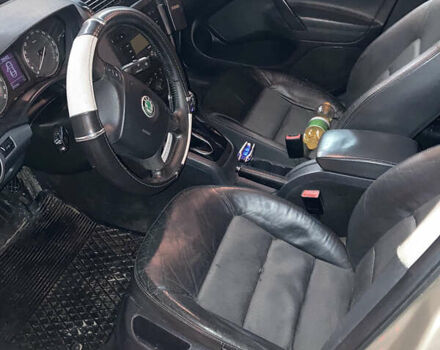 Сірий Шкода Октавія, об'ємом двигуна 2 л та пробігом 404 тис. км за 5950 $, фото 5 на Automoto.ua