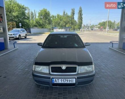 Сірий Шкода Октавія, об'ємом двигуна 1.6 л та пробігом 290 тис. км за 5999 $, фото 1 на Automoto.ua