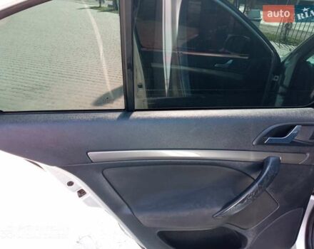 Серый Шкода Октавия, объемом двигателя 1.6 л и пробегом 252 тыс. км за 5800 $, фото 2 на Automoto.ua