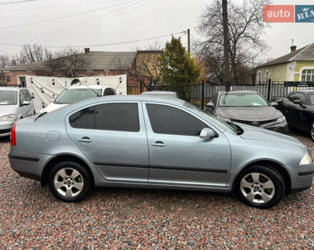 Серый Шкода Октавия, объемом двигателя 1.6 л и пробегом 220 тыс. км за 5950 $, фото 3 на Automoto.ua