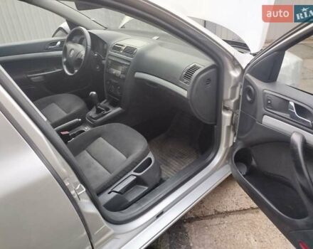 Сірий Шкода Октавія, об'ємом двигуна 1.6 л та пробігом 250 тис. км за 1800 $, фото 8 на Automoto.ua