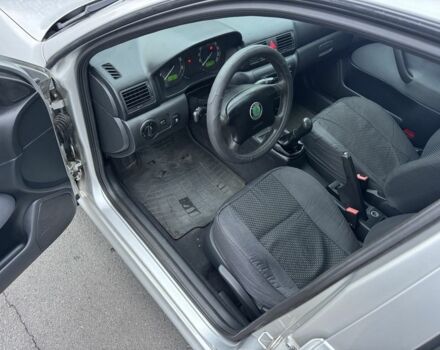 Сірий Шкода Октавія, об'ємом двигуна 1.6 л та пробігом 265 тис. км за 4450 $, фото 4 на Automoto.ua