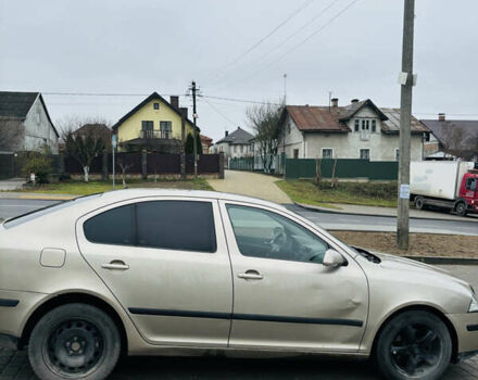 Сірий Шкода Октавія, об'ємом двигуна 2 л та пробігом 404 тис. км за 5950 $, фото 2 на Automoto.ua