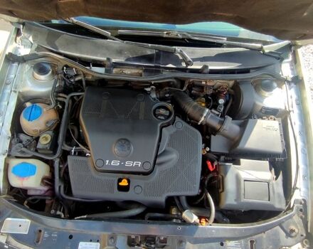 Серый Шкода Октавия, объемом двигателя 1.6 л и пробегом 428 тыс. км за 5000 $, фото 2 на Automoto.ua