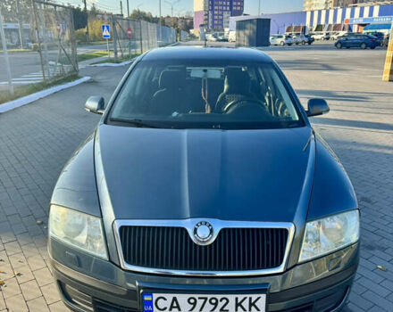 Серый Шкода Октавия, объемом двигателя 1.6 л и пробегом 221 тыс. км за 6100 $, фото 1 на Automoto.ua