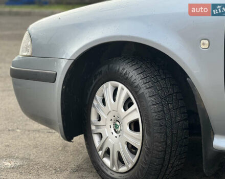 Серый Шкода Октавия, объемом двигателя 1.6 л и пробегом 255 тыс. км за 5999 $, фото 3 на Automoto.ua