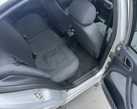 Сірий Шкода Октавія, об'ємом двигуна 1.6 л та пробігом 265 тис. км за 4450 $, фото 8 на Automoto.ua