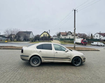 Сірий Шкода Октавія, об'ємом двигуна 2 л та пробігом 404 тис. км за 5950 $, фото 3 на Automoto.ua
