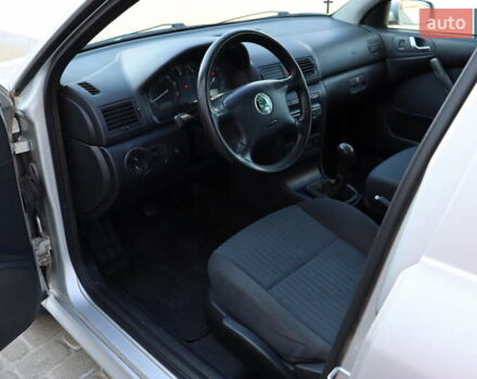 Серый Шкода Октавия, объемом двигателя 2 л и пробегом 272 тыс. км за 4300 $, фото 5 на Automoto.ua