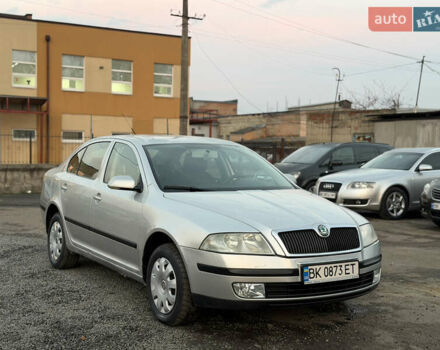 Серый Шкода Октавия, объемом двигателя 1.6 л и пробегом 250 тыс. км за 4300 $, фото 6 на Automoto.ua