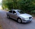 Шкода Октавия 2005 в Золотоноше на Automoto.ua Серый Шкода Октавия, объемом двигателя 1.6 л и пробегом 288 тыс. км за 4950 $, фото 2 на Automoto.ua