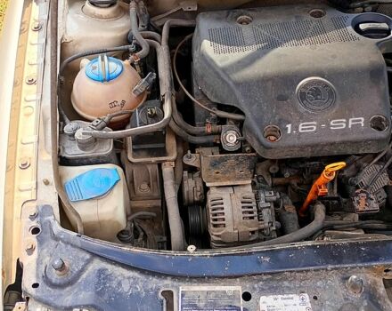 Серый Шкода Октавия, объемом двигателя 1.6 л и пробегом 400 тыс. км за 4400 $, фото 8 на Automoto.ua